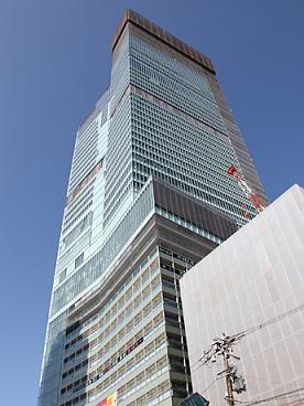 建設中の超高層ビル「あべのハルカス」日本一の高さ300メートル到達へ　／大阪<br />