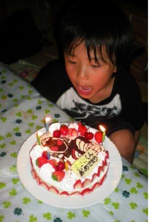 お誕生日ケーキ③