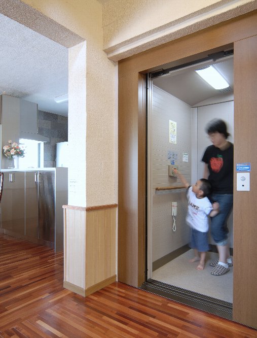 室内エレベーター吉川