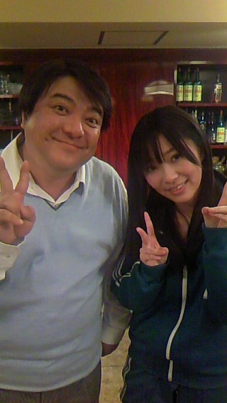 指原莉乃と彦摩呂。彦摩呂は創価学会員