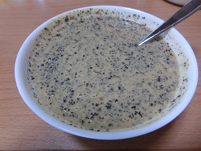 調整豆乳ヨーグルトでゴマキノコ