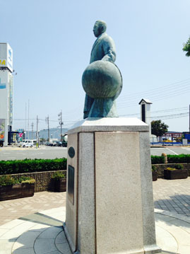 幸吉銅像／鳥羽駅