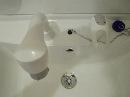 洗面化粧台シャワー蛇口