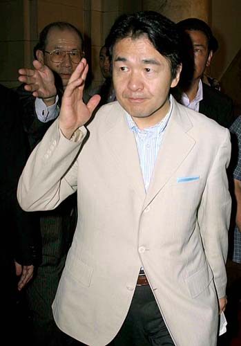 竹中平蔵氏が旗振り 人材会社を潤わす「３００億円」助成金