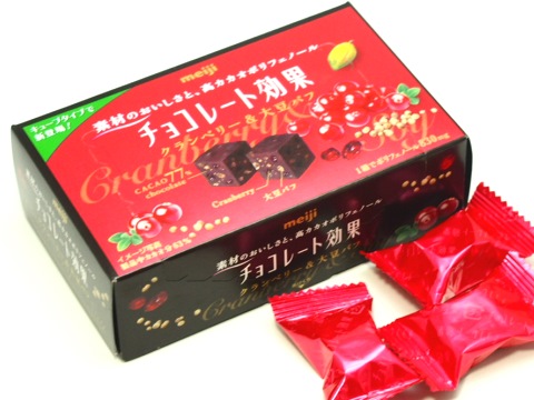 チョコレート効果クランベリー&大豆パフ