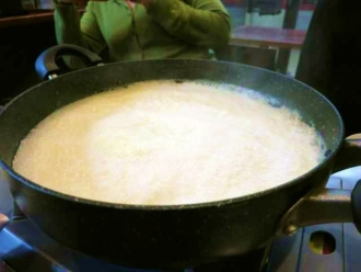 15-2-24　鍋のせた