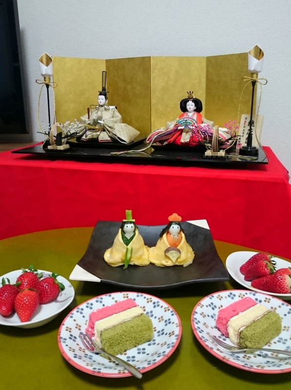 おにぎりおひなさまとデザート