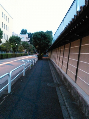 靖国外壁