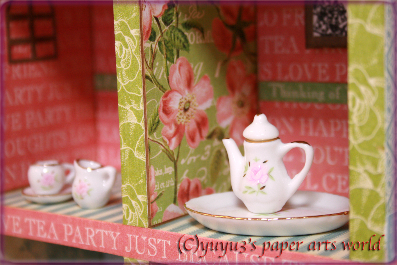yuyu3TeapartyinAlice21.jpg