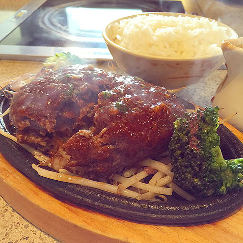 デミグラスが旨い新撰組のハンバーグ