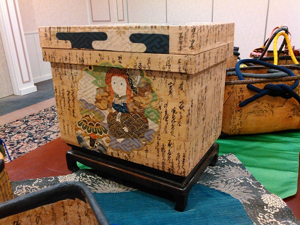 一閑張り・インテリア茶箱の展示会ヽ(^。^)ノ | 那須きり絵アート 