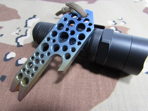 アトウッド Perforated Prybaby Rainbow
