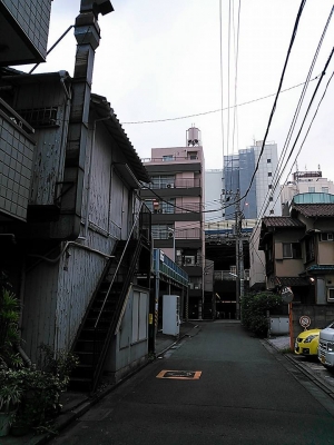次を左