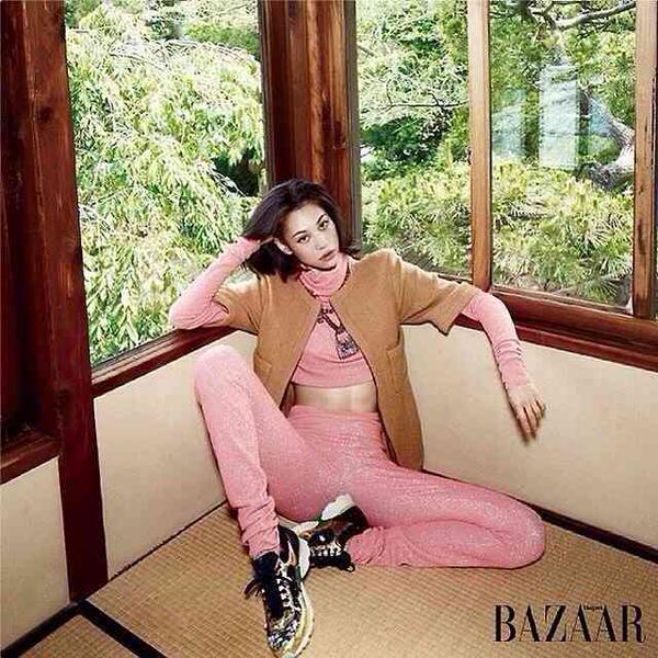 米国+韓国のハーフ。畳で土足。これがカッコイイと思ってんのか？！舐めとったらアカンぞ。