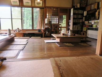 16-7-17　店内