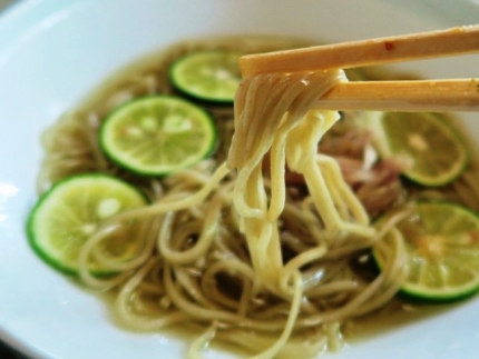 16-7-25　そば冷かけたべ