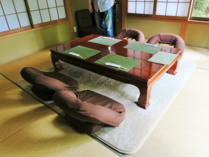 16-7-25　店内