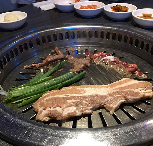 GEN焼き肉食べ放題