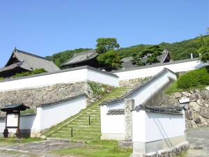 20161024_頼久寺　門からの写真