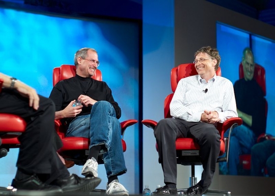 800px-Steve_Jobs_and_Bill_Gates_(522695099).jpg