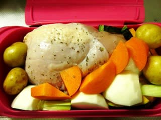 シリコンスチーマーで簡単ハーブ蒸し鶏 温野菜とちらし寿司 りんごママの食卓