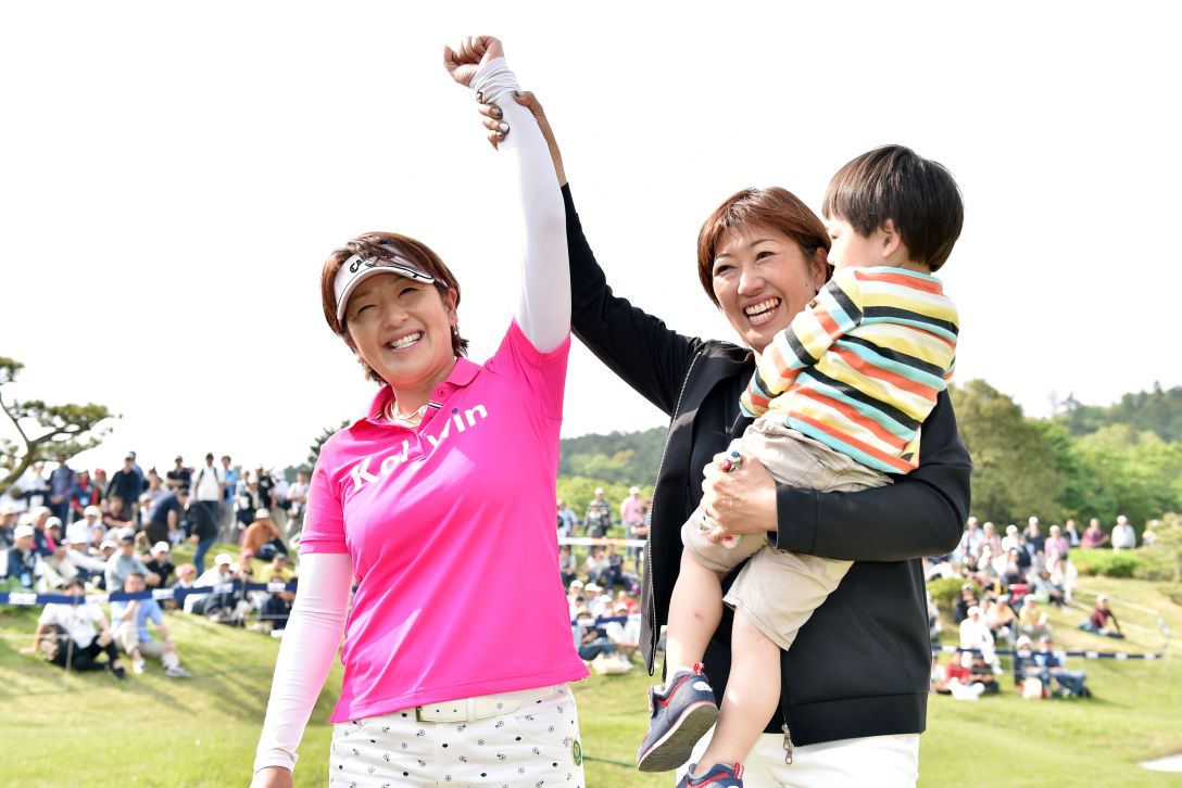 16年lpgaツアー第8戦目 サイバーエージェント レディスゴルフトーナメント 最終日 ｼﾞｮﾆｰ 黄金の国ジパング