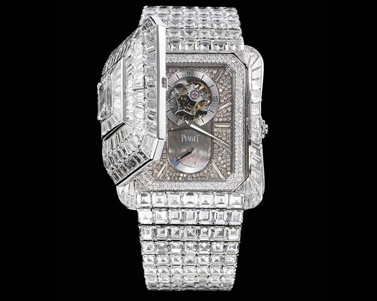 セレブ 世界で一番高価な腕時計 円高還元超お買得 黒モデナの翼