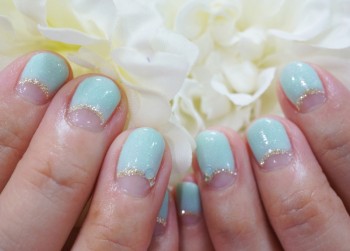 Cenbless　爽やかなマカロングリーン☆フレンチネイル