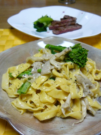 さぁ 撮ってないではよお食べ