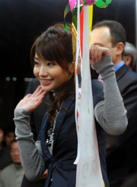 Windows Vista発売開始を祝う眞鍋かをり