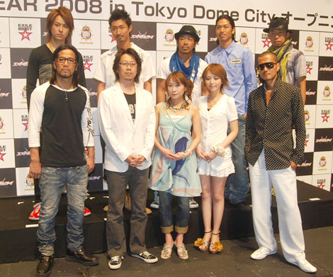 アニメ『エグザムライ』の完成披露試写会に登場したEXILE、平野綾、竹内順子、監督が駆けつけたイベントの様子