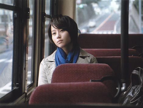 NTTドコモの新CMに出演している堀北真希　