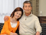 親娘役で初共演を果たす渡哲也と上戸彩　