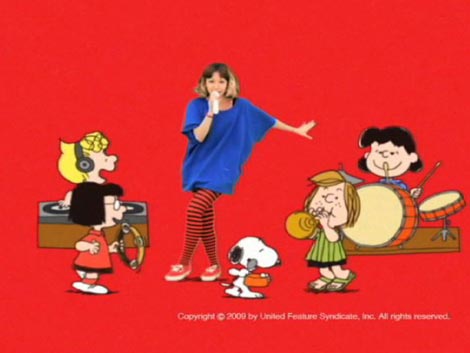 スヌーピーの仲間とバンド結成した木村カエラ PEANUTS (c) United Feature Syndicate, Inc.　
