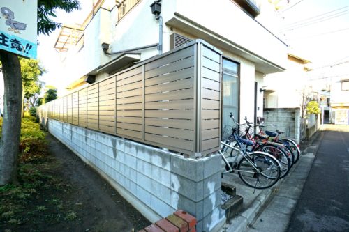 東京都葛飾 地震時不安なブロック塀からおしゃれなフェンスの外構へ ブロック塀 フェンス設置 有限会社 大銀工務店