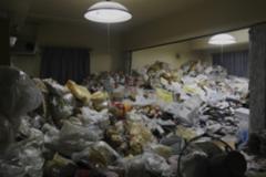 ゴミ屋敷一軒家