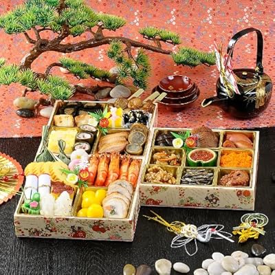 Amazon.co.jp限定SALE　和風三段重おせち料理[飛翔]　プリント重：鼓柄【お届け御予約券】