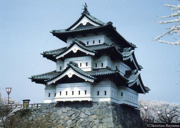 弘前城天守閣・昼