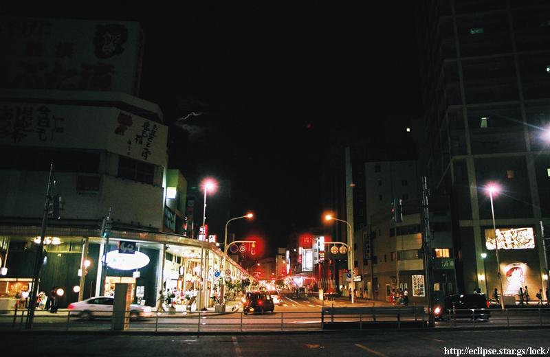青森駅前