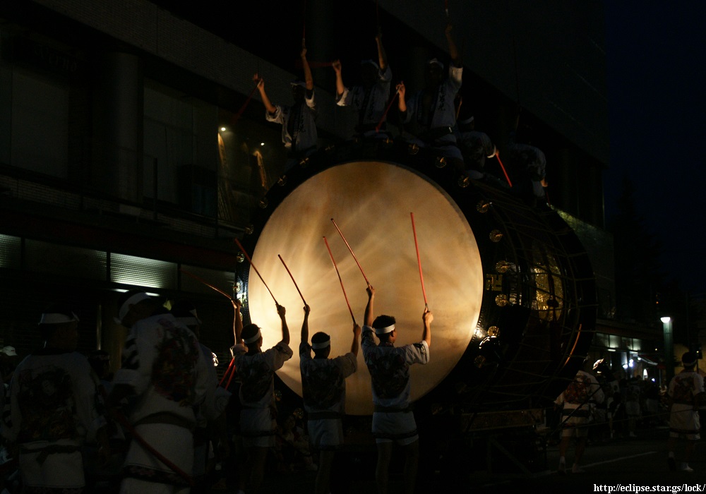 津軽情っ張り大太鼓