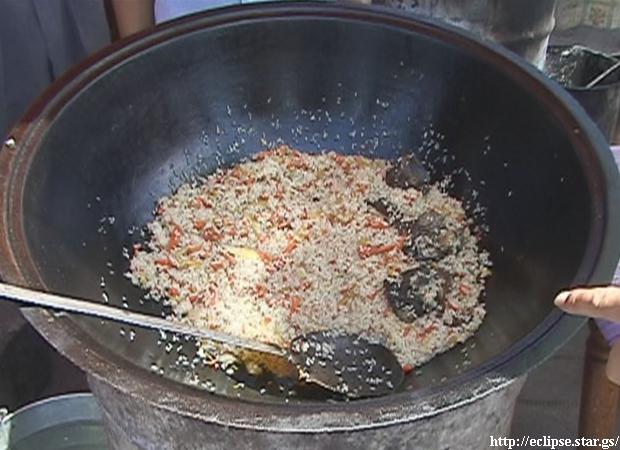 現地の方が食べる昼御飯