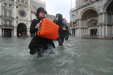 『ビューティフル アイランズ』（配給：ゴー・シネマ）より　(C)海南友子