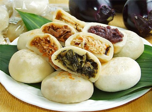 信州地粉おやき (信州地粉、野沢菜、なす、切干大根、つぶあん、南瓜、しめじ、モチモチ食感)