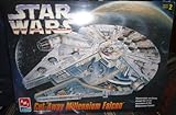 Cut-Away Millennium Falcon / STAR WARS Model Kitmodele Reduit