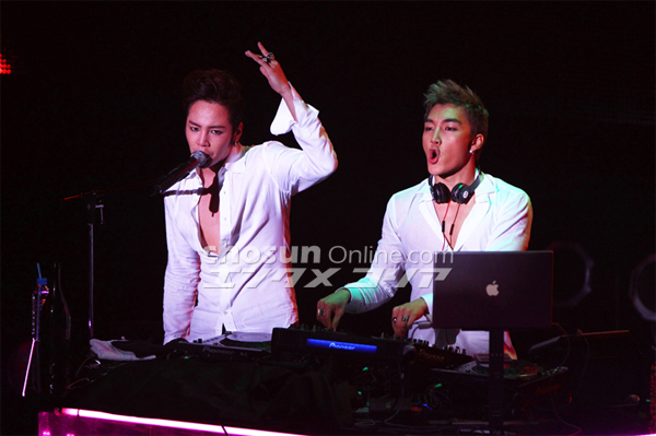 チャン・グンソクのユニット『TEAM H』が東京でライブイベント