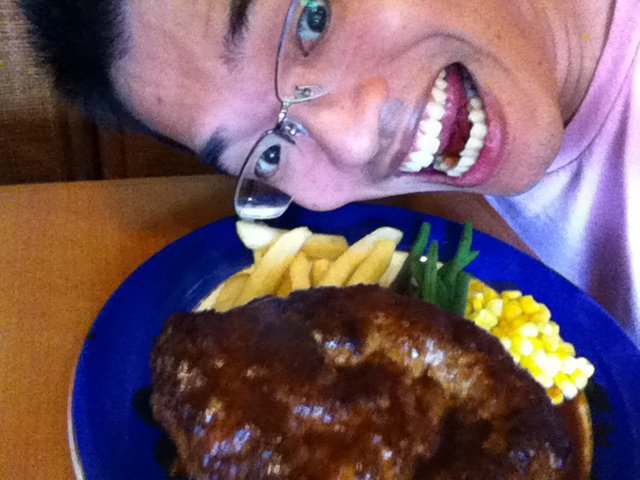 281750_233901786648392_18029718200 281750_233901786648392_18029718200