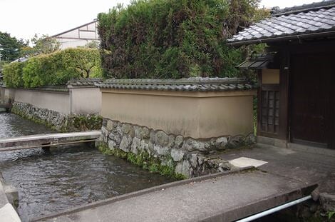 京都 上賀茂神社周辺 瑠璃色砂漠