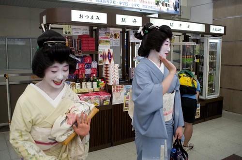 【8月17日（土）15時30分ころ　甲府駅にて、お見送り（この写真のご提供：gunotasan）】