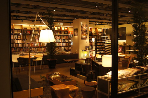 LIVING MOTIF 1F