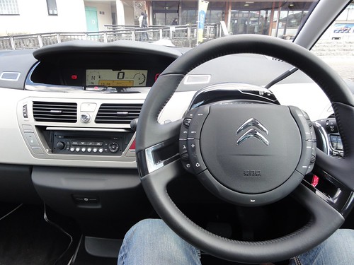 Citroen C4 Picasso Japan model